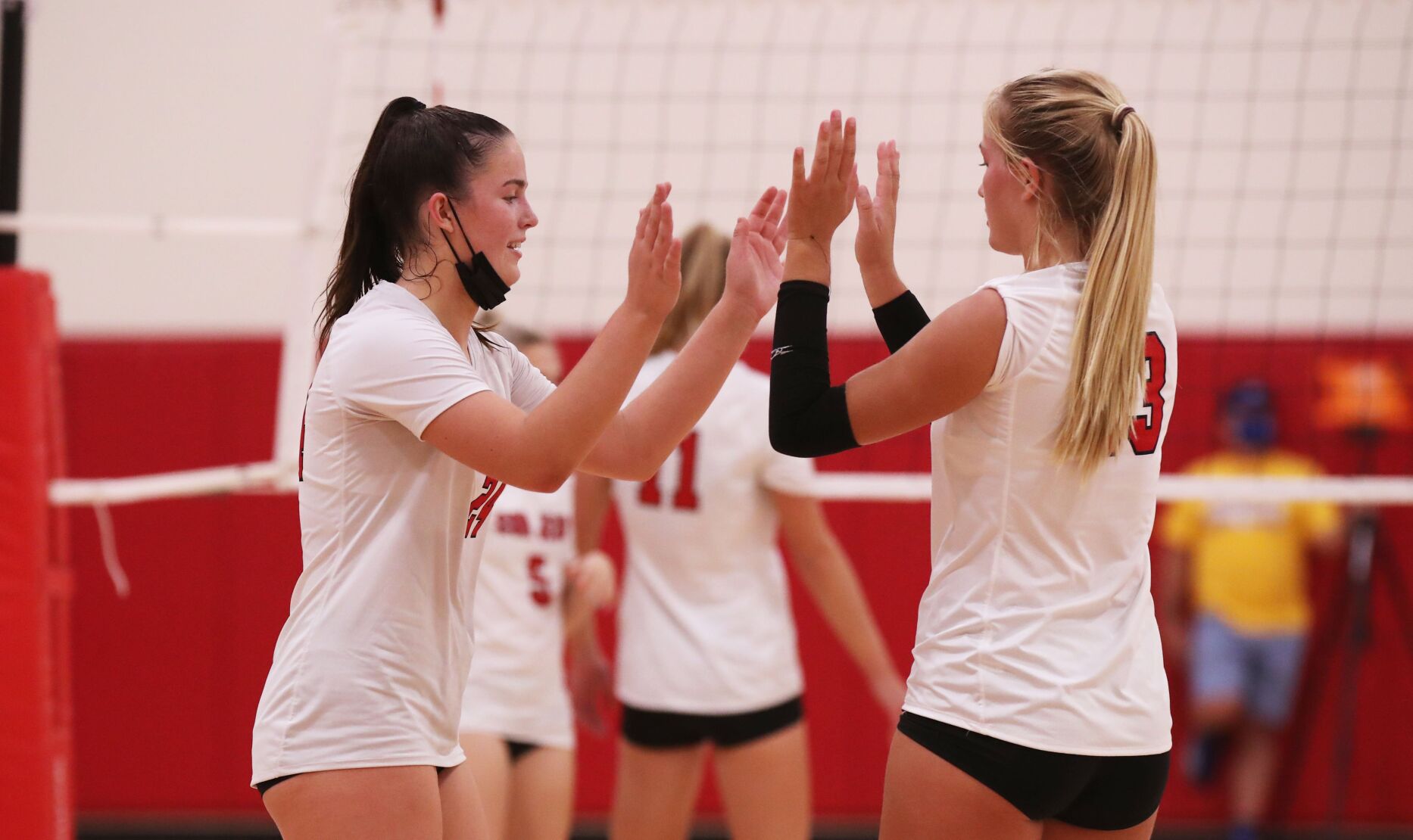 Borgia def. Cor Jesu 25-21, 25-20, 27-25
